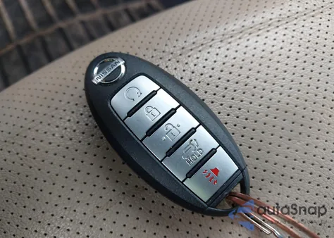 2017 Nissan Rogue Sl z USA, uszkodzony, nr VIN 5N1AT2MV9HC878562